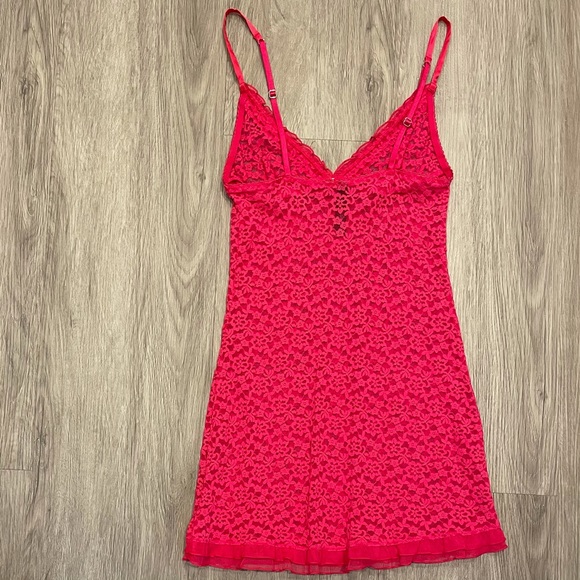 NWOT Victoria’s Secret Pink Lace Chemise - Picture 10 of 12